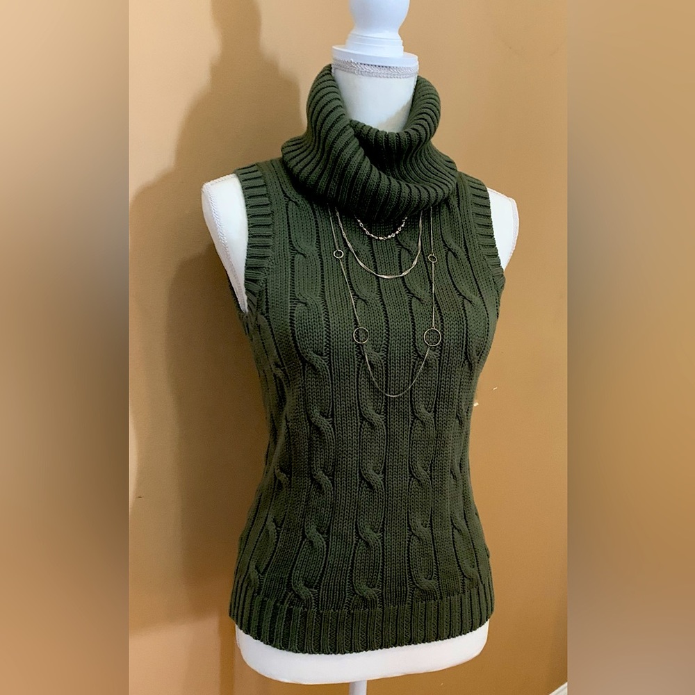 Women’s Sleeveless Ralph Lauren Sport Cowl neck, cable knit sweater size M